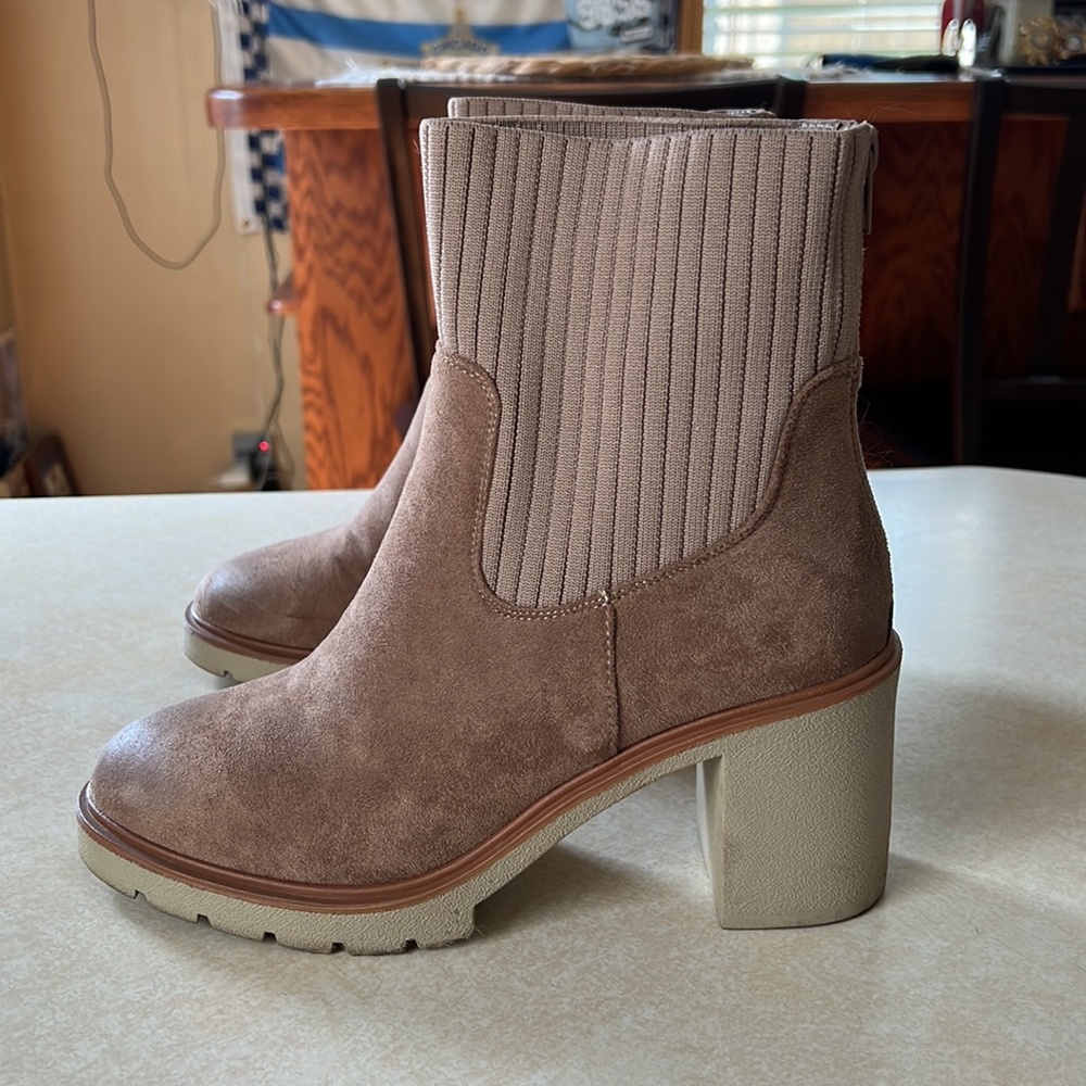 Trendy ankle boot - Picture 4 of 8